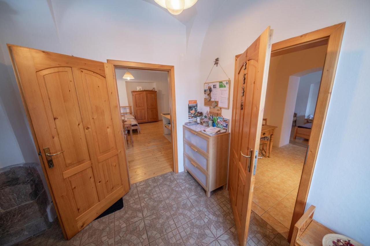Apartment Ve Mlyne Teplice nad Metuji Ngoại thất bức ảnh