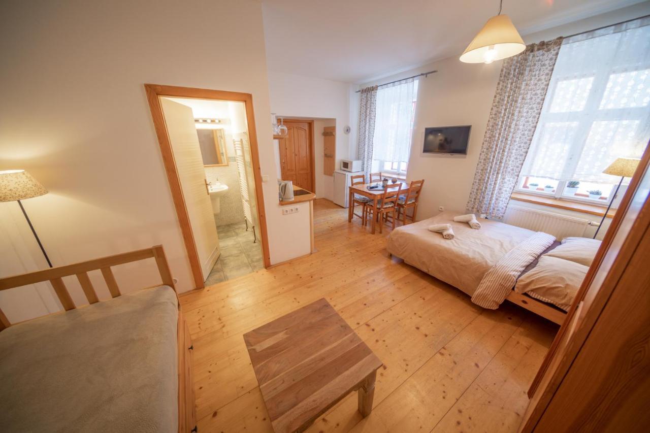 Apartment Ve Mlyne Teplice nad Metuji Ngoại thất bức ảnh