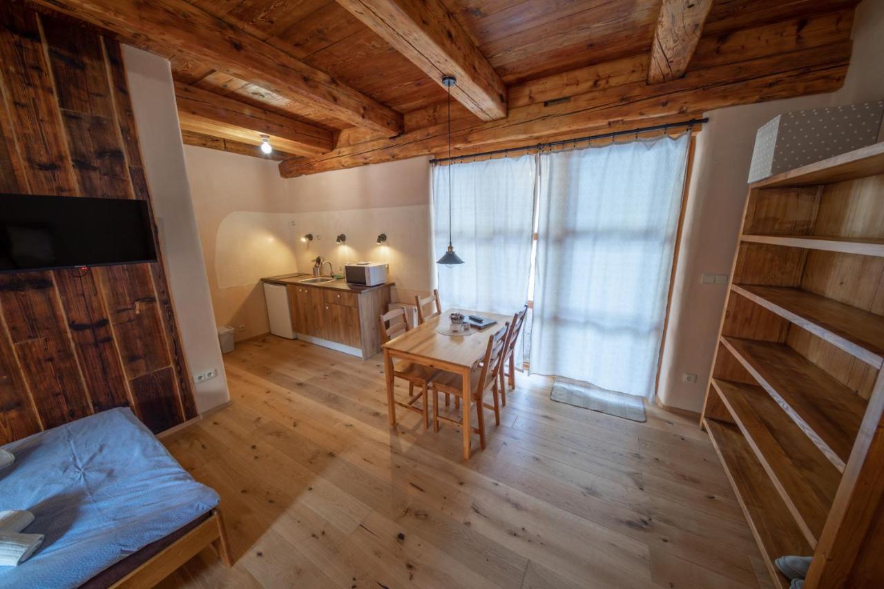 Apartment Ve Mlyne Teplice nad Metuji Ngoại thất bức ảnh