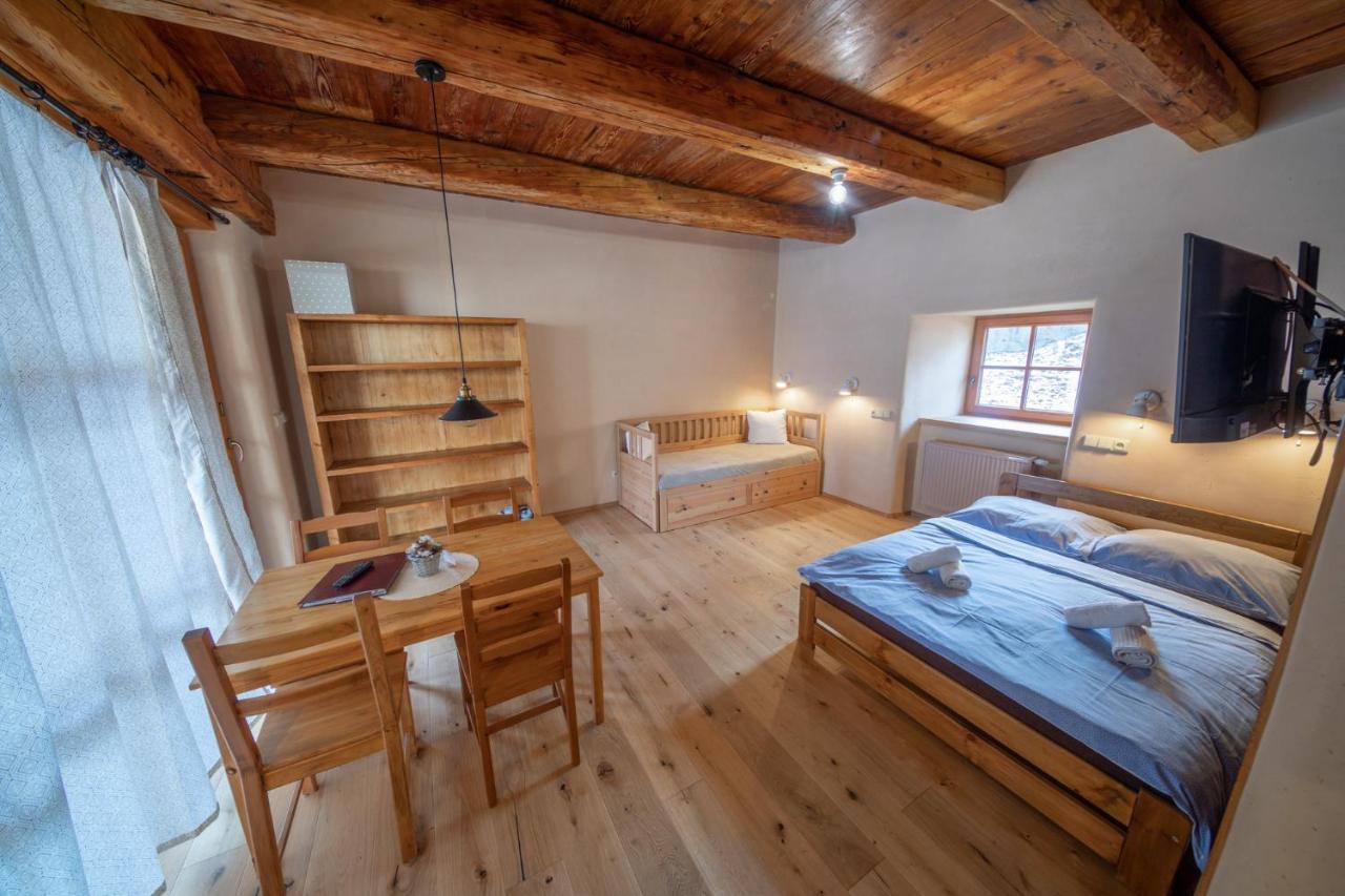 Apartment Ve Mlyne Teplice nad Metuji Ngoại thất bức ảnh