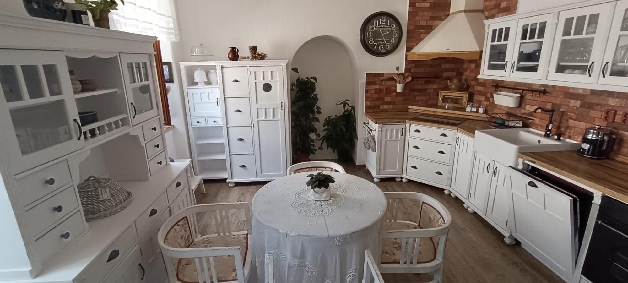 Apartment Ve Mlyne Teplice nad Metuji Phòng bức ảnh