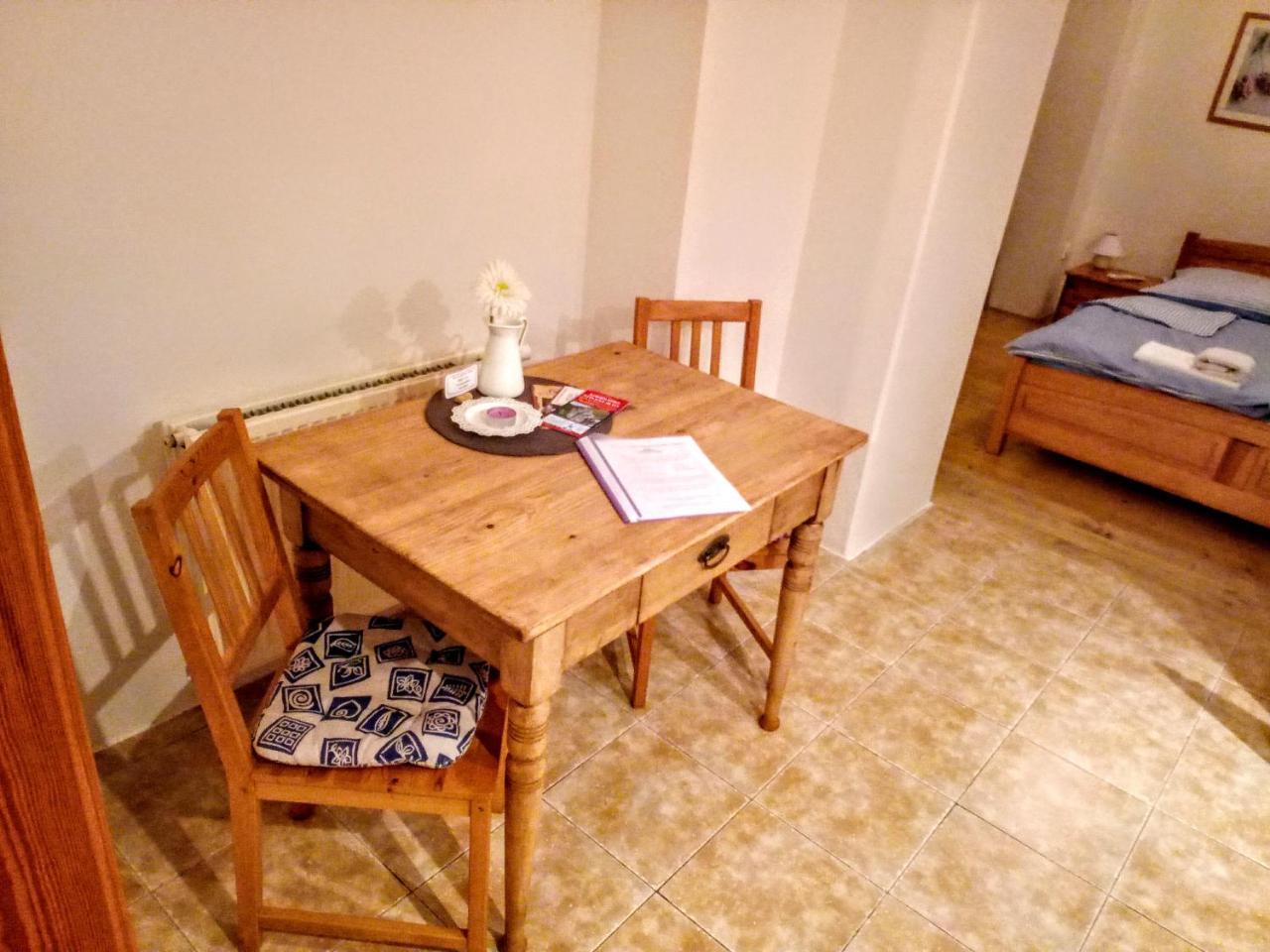 Apartment Ve Mlyne Teplice nad Metuji Ngoại thất bức ảnh